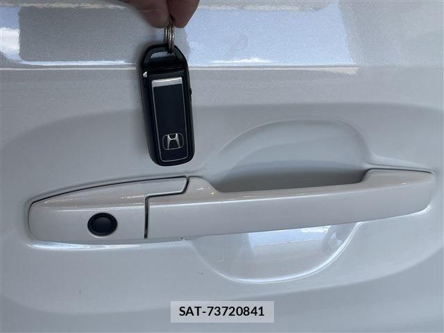 Honda N-VAN 2022-03 7980449-11