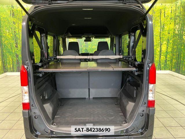 Honda N-VAN 2022-10 7980451-9
