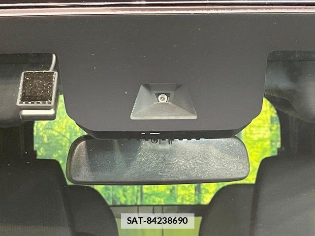 Honda N-VAN 2022-10 7980451-3