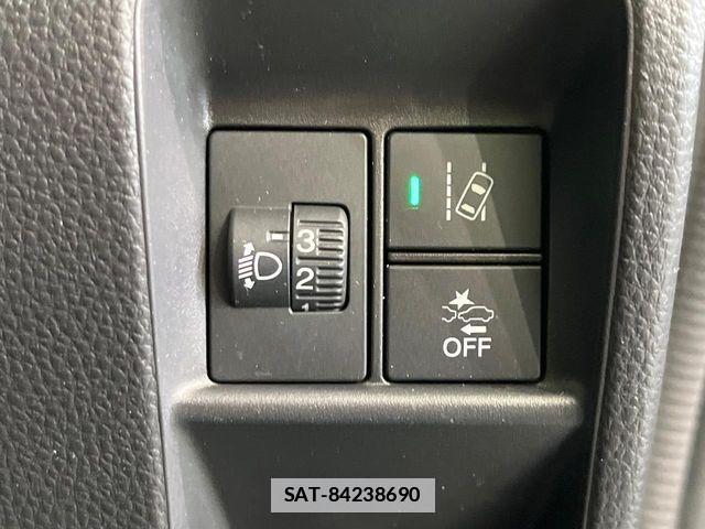 Honda N-VAN 2022-10 7980451-6