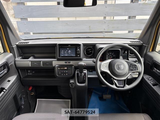 Honda N-VAN 2018-12 8037430-11