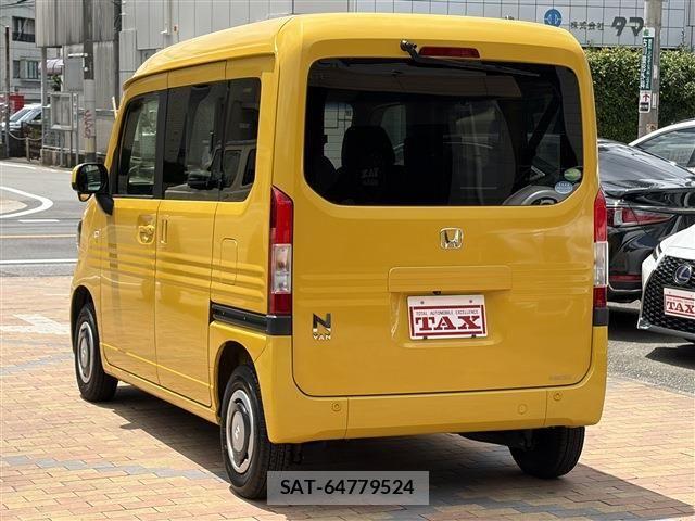 Honda N-VAN 2018-12 8037430-4