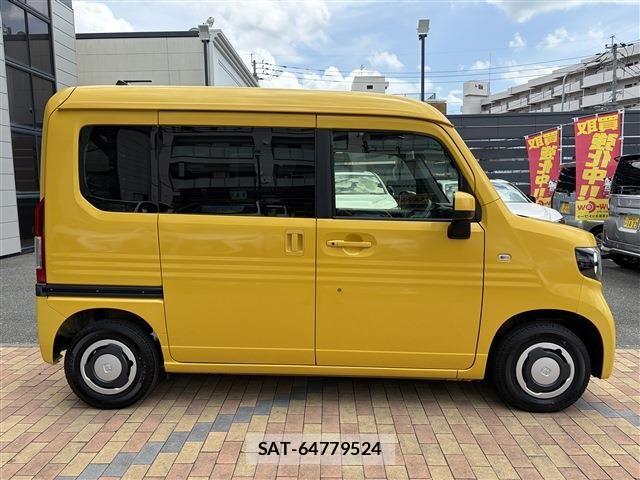 Honda N-VAN 2018-12 8037430-6