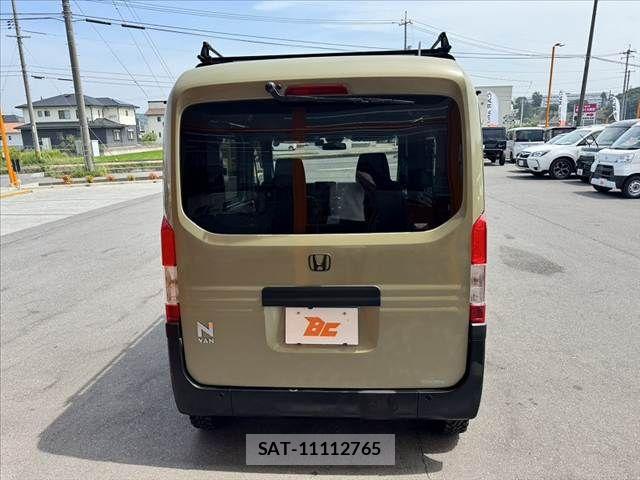 Honda N-VAN 2021-03 8037433-13