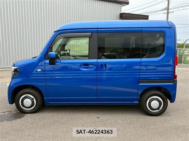 Honda N-VAN 2019-10 8101036-8