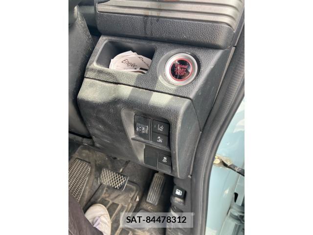 Honda N-VAN 2021-06 8101037-12