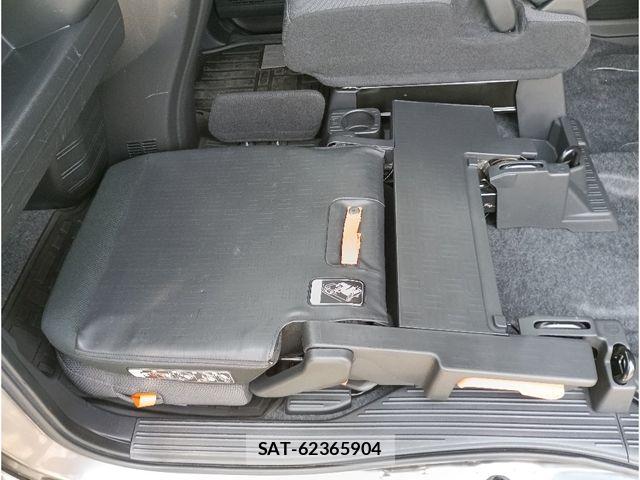 Honda N-VAN 2023-08 8101028-12