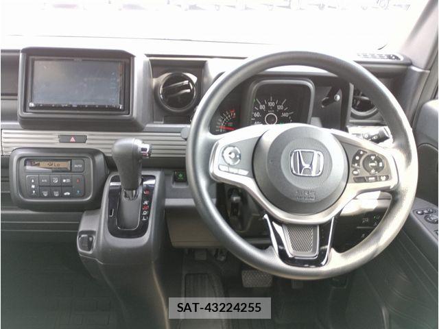 Honda N-VAN 2022-09 8101035-6