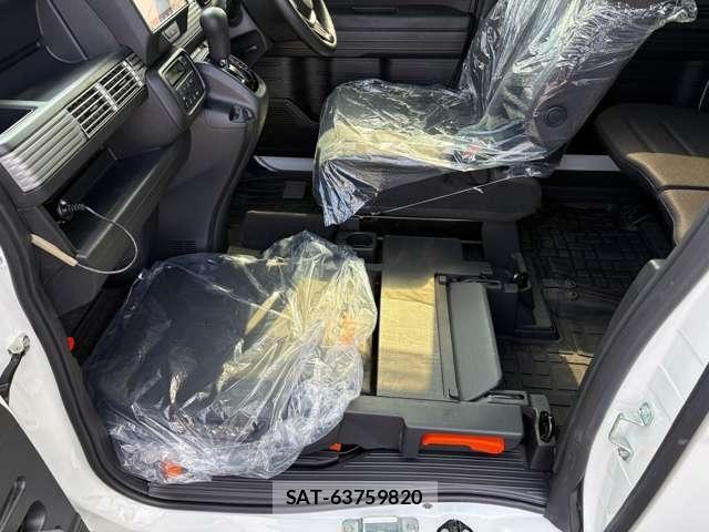 Honda N-VAN 2024-03 8146378-28