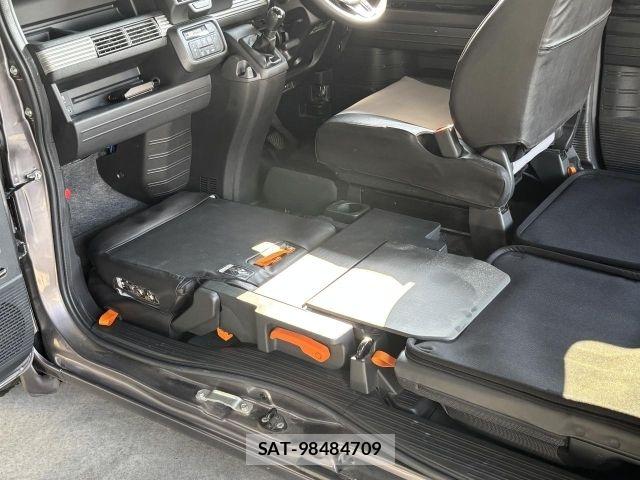 Honda N-VAN 2021-06 8158955-14