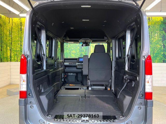 Honda N-VAN 2019-02 8158954-10