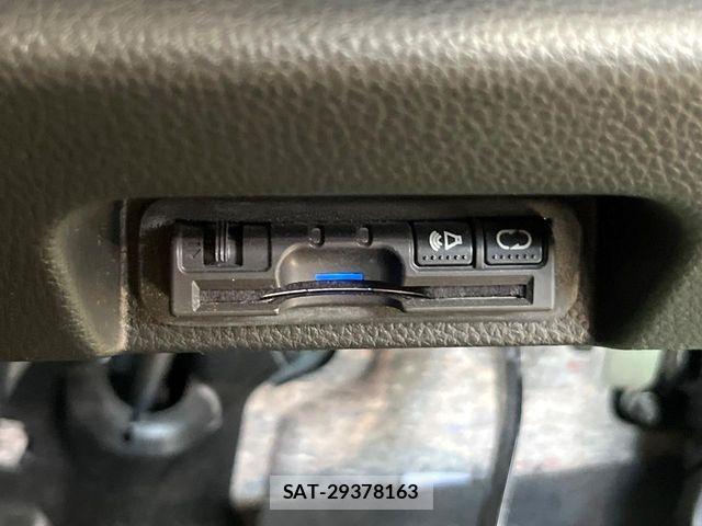 Honda N-VAN 2019-02 8158954-6