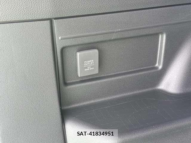 Honda N-VAN 2023-01 8209382-12