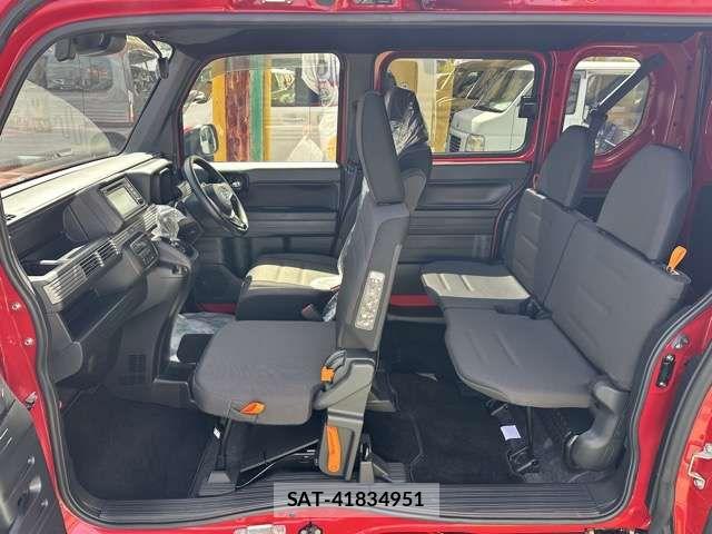 Honda N-VAN 2023-01 8209382-5