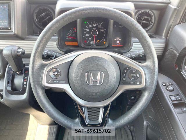 Honda N-VAN 2019-02 8337280-10