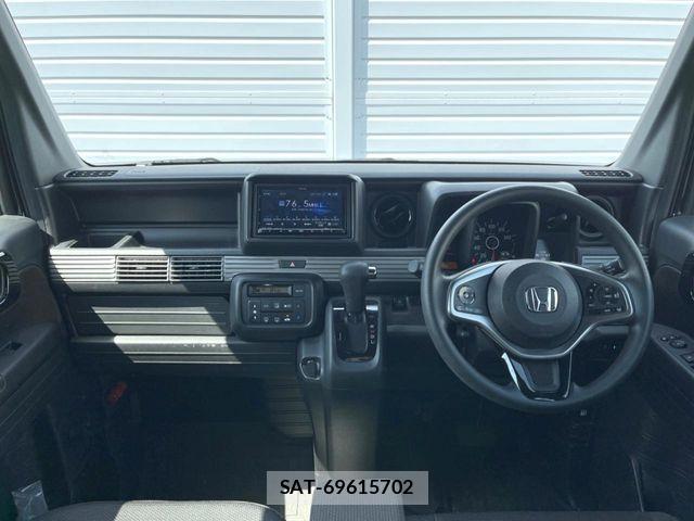 Honda N-VAN 2019-02 8337280-1