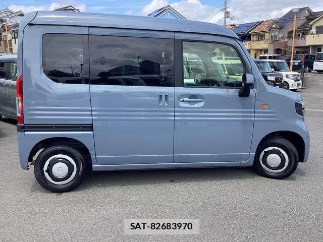 Honda N-VAN 2022-09 8367941-9