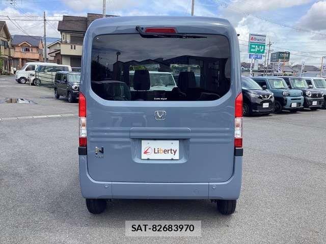 Honda N-VAN 2022-09 8367941-11