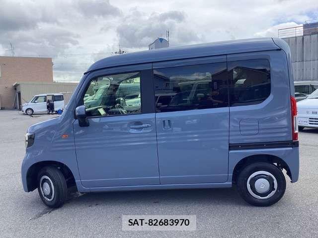 Honda N-VAN 2022-09 8367941-13