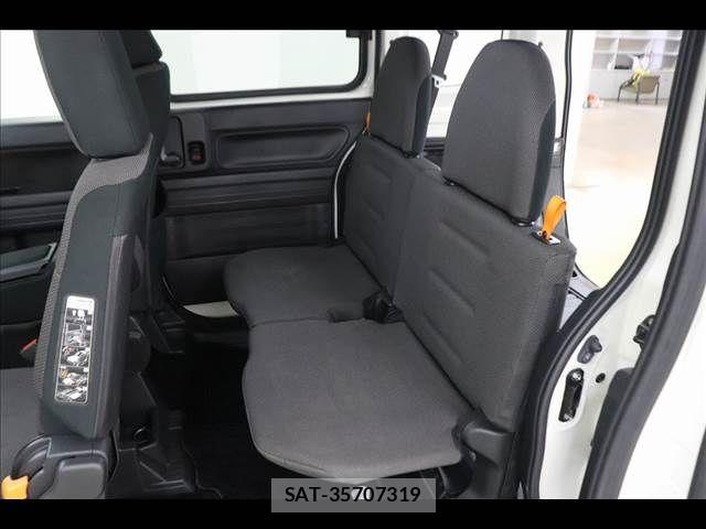 Honda N-VAN 2019-02 8367944-12