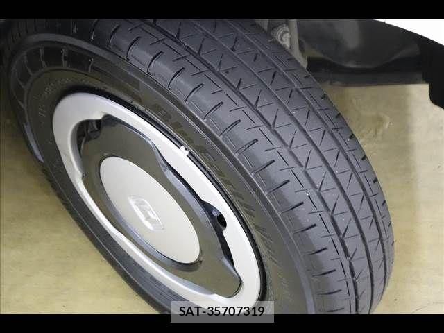 Honda N-VAN 2019-02 8367944-23