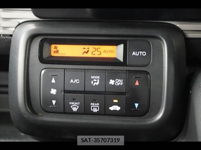 Honda N-VAN 2019-02 8367944-6