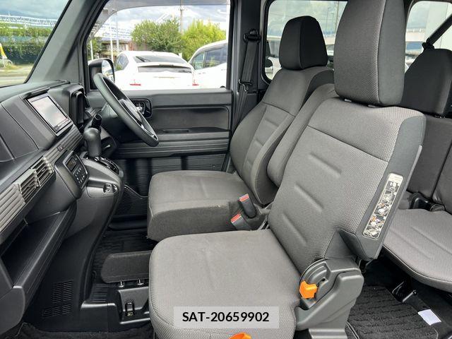 Honda N-VAN 2019-09 8367947-16