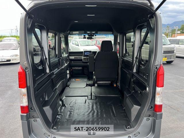 Honda N-VAN 2019-09 8367947-21