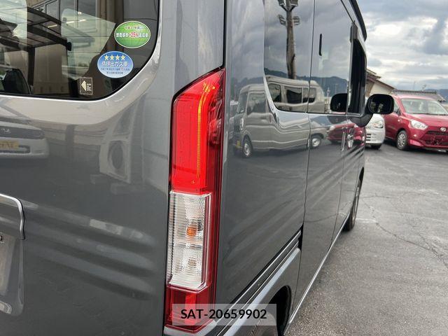 Honda N-VAN 2019-09 8367947-25