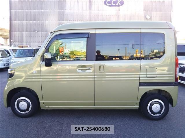 Honda N-VAN 2020-07 8367945-3