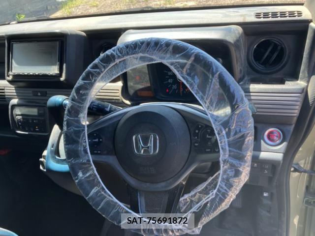 Honda N-VAN 2018-11 8367946-11