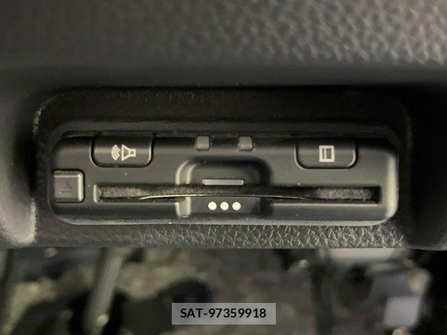 Honda N-VAN 2023-11 8367940-6
