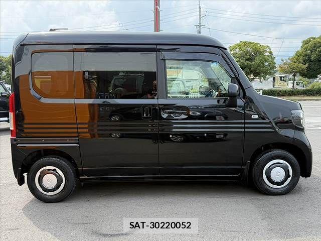Honda N-VAN 2020-01 8372003-10