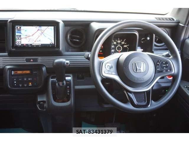 Honda N-VAN 2019-11 8563082-8