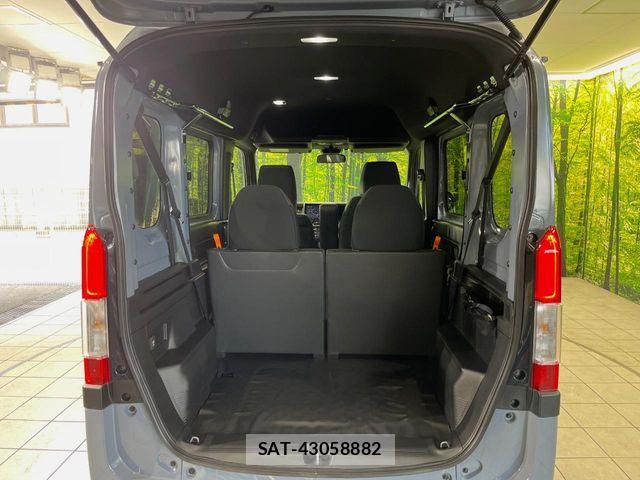 Honda N-VAN 2022-11 8628240-9