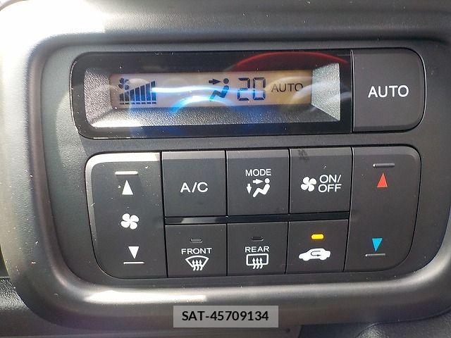 Honda N-VAN 2022-12 8628241-10