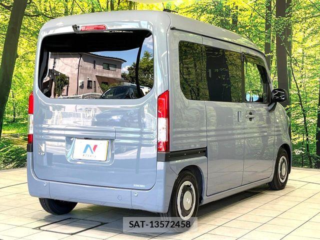 Honda N-VAN 2023-04 8628239-16