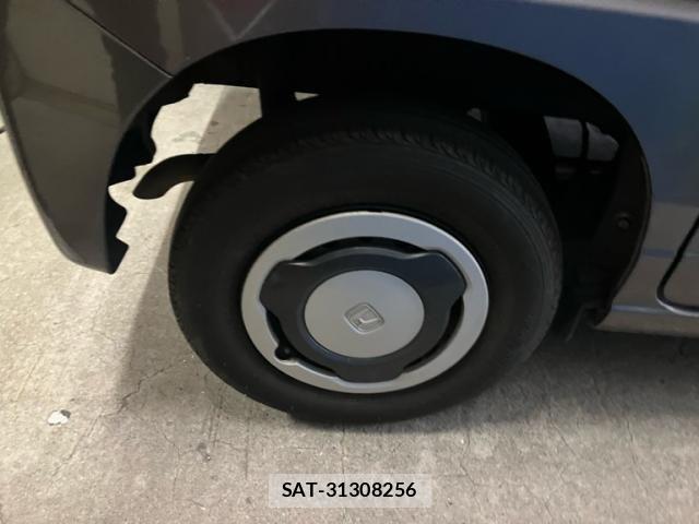 Honda N-VAN 2023-06 8660854-9