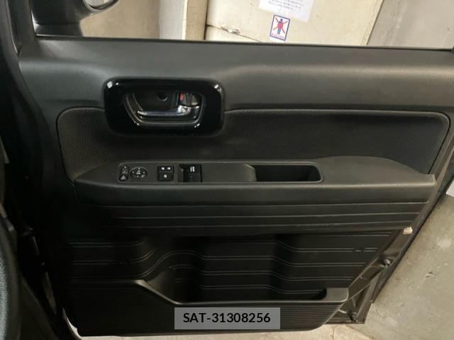 Honda N-VAN 2023-06 8660854-13