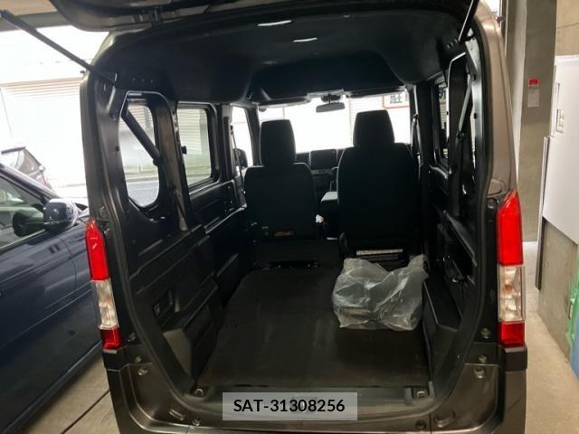 Honda N-VAN 2023-06 8660854-7