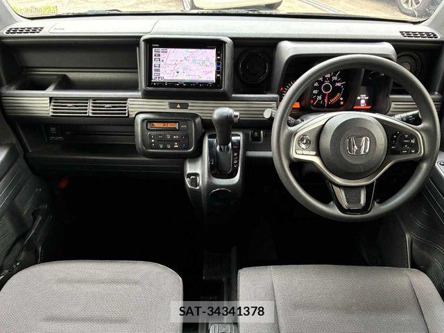 Honda N-VAN 2018-07 8686232-3