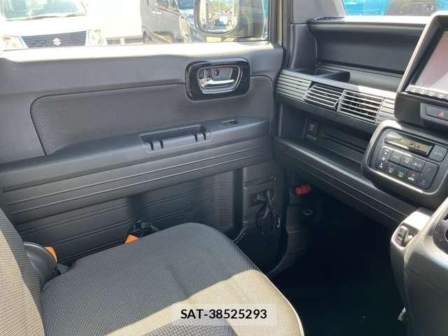 Honda N-VAN 2019-07 8830940-26