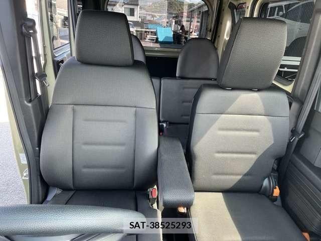 Honda N-VAN 2019-07 8830940-8