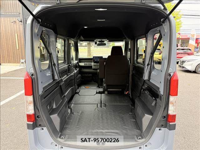 Honda N-VAN 2024-02 8830937-16