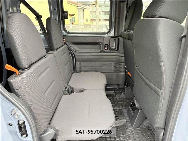 Honda N-VAN 2024-02 8830937-25