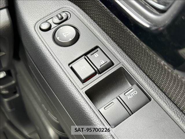 Honda N-VAN 2024-02 8830937-28
