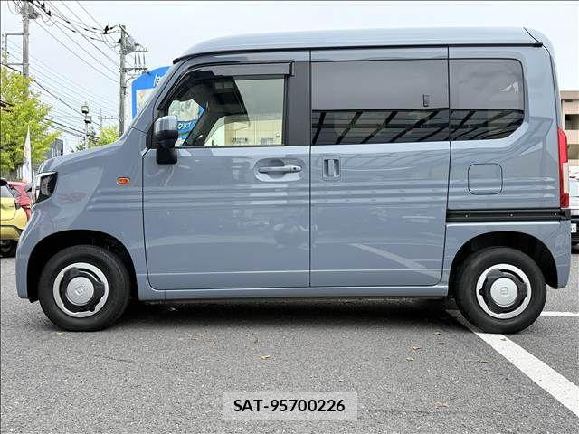 Honda N-VAN 2024-02 8830937-5