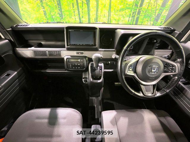 Honda N-VAN 2019-01 8871774-1