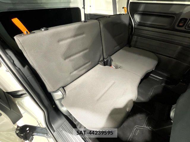 Honda N-VAN 2019-01 8871774-8