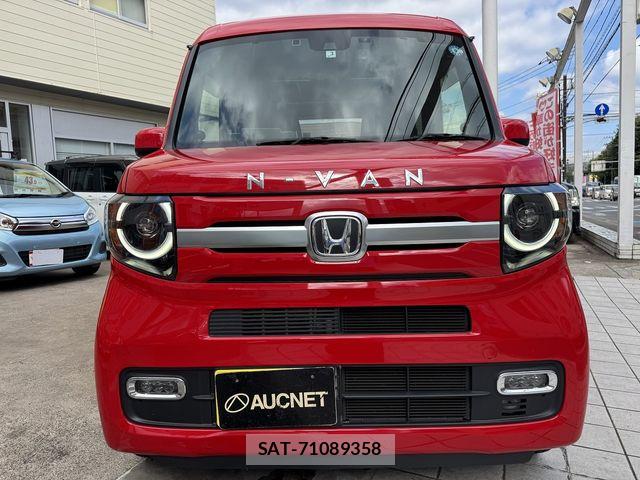 Honda N-VAN 2024-03 8871772-3